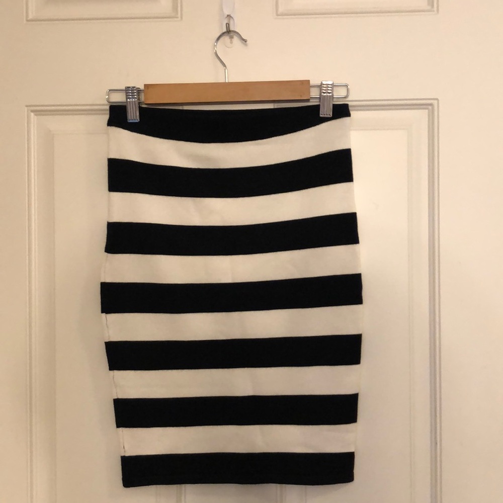 Beetlejuice Sexy stretch pencil skirt-Small - Picture 2 of 3